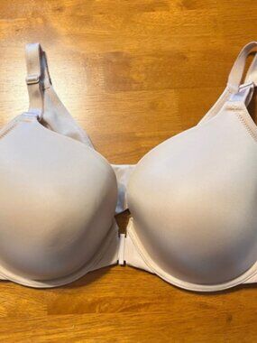 Torrid Perfect T-Shirt Push-Up Front Close Light Beige Bra 40D